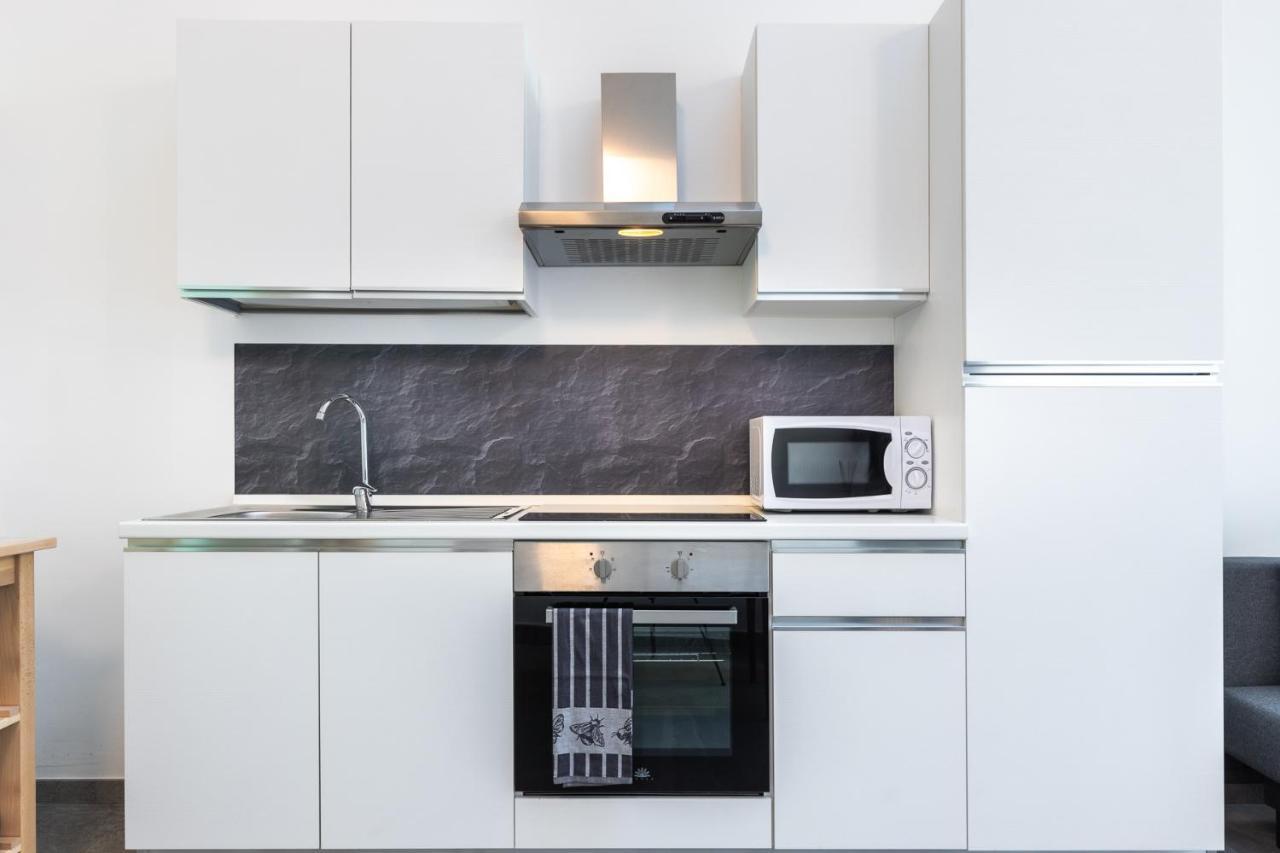 Exclusive Loft Crocetta - Free Private Parking & Wi-Fi - 5 Min To Metro Nizza - Ac Villa Torino Kültér fotó